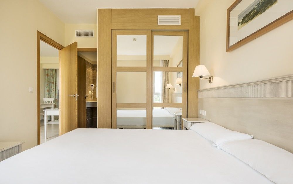 Aparthotel Ilunion Sancti Petri Novo Sancti Petri Zewnętrze zdjęcie